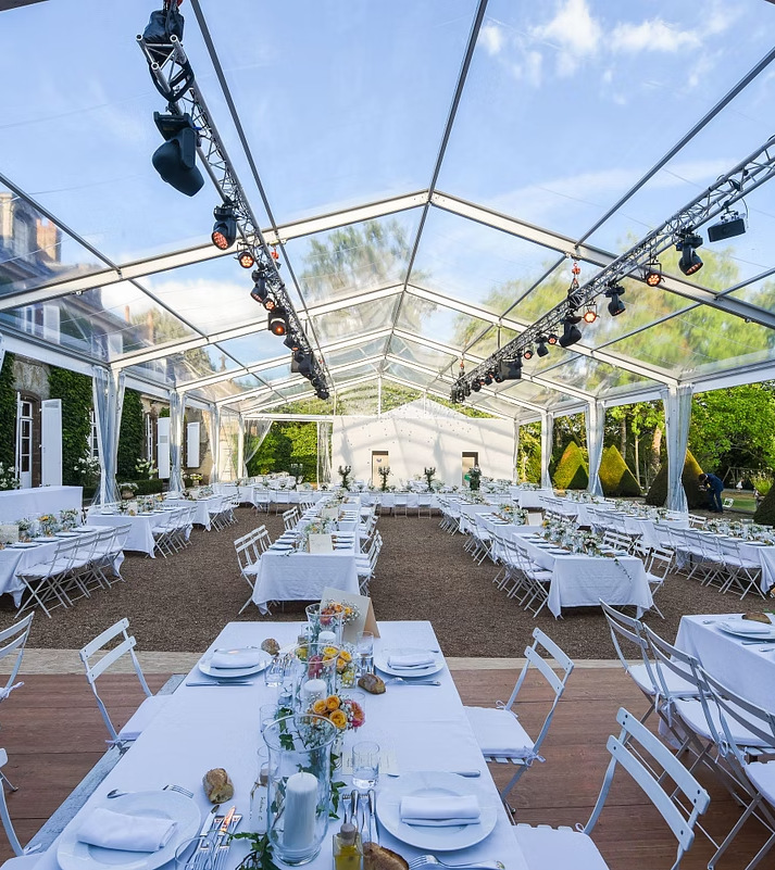 Chapiteau cristal — espace réceptif